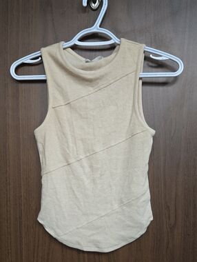 Elodie Size S Beige Ribbed Knit Tank Top